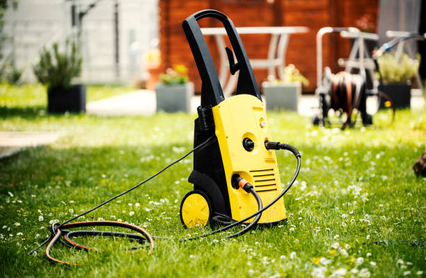 Best Playground Equipment Cleaning  in Kentwood, MI